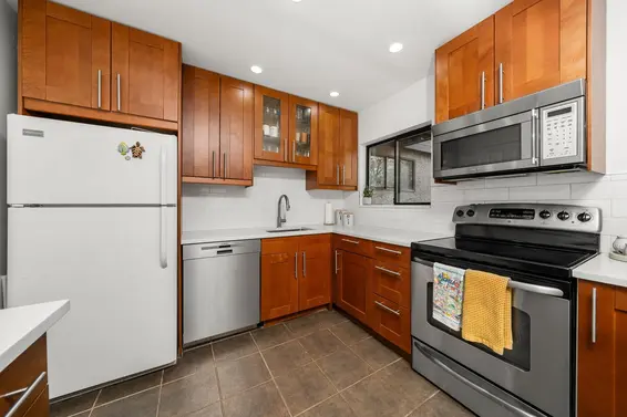 1241 Plateau Drive, North Vancouver For Sale - image 22