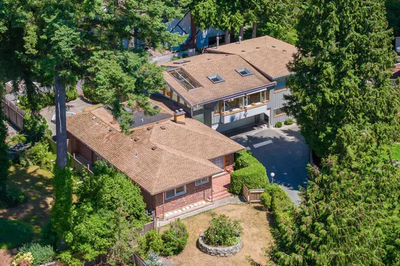 1190 Edgewood Road, North Vancouver
