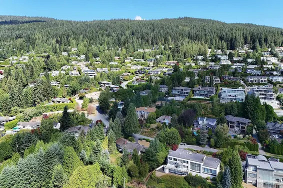 1084 Groveland Road, West Vancouver For Sale - image 14