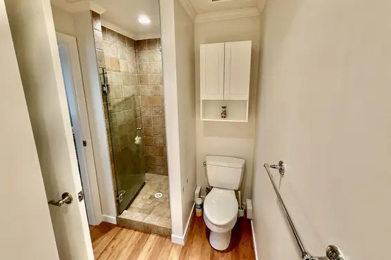 1876 Beaulynn Place, North Vancouver For Sale - image 14