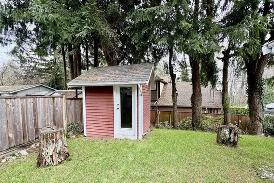 1876 Beaulynn Place, North Vancouver For Sale - image 5