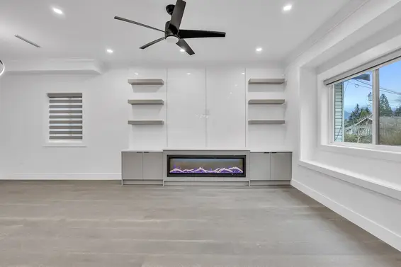 812 Montroyal Boulevard, North Vancouver For Sale - image 15