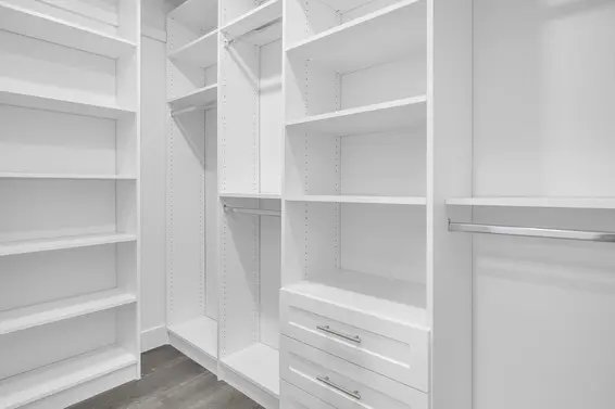 812 Montroyal Boulevard, North Vancouver For Sale - image 21