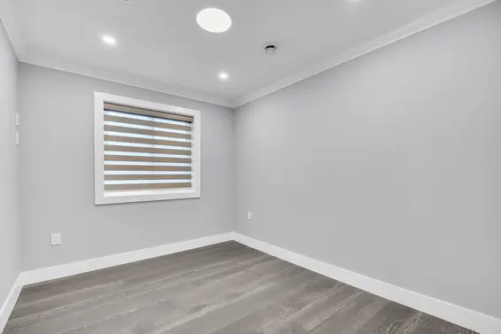 812 Montroyal Boulevard, North Vancouver For Sale - image 24