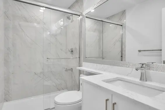 812 Montroyal Boulevard, North Vancouver For Sale - image 31