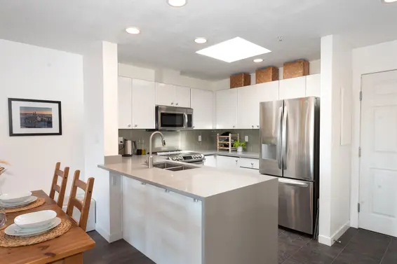 512 150 West 22nd Street, North Vancouver For Sale - image 16