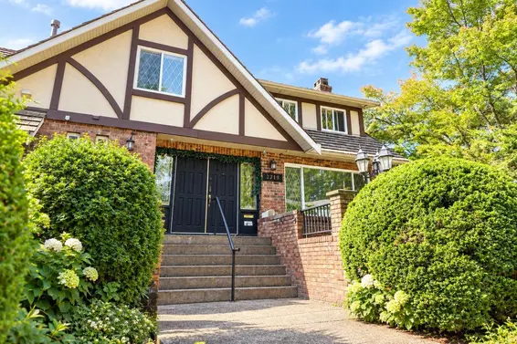 2718 Byron Place, North Vancouver For Sale - image 1