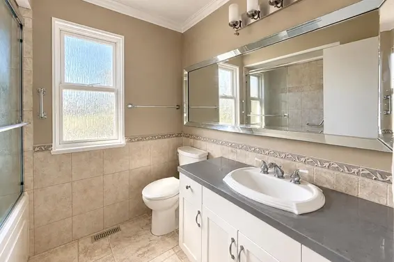 2718 Byron Place, North Vancouver For Sale - image 18