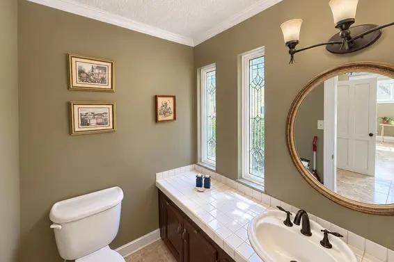 2718 Byron Place, North Vancouver For Sale - image 20