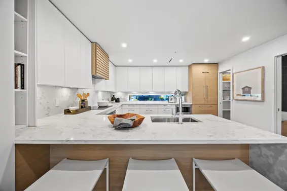 3140 Woodbine Drive, North Vancouver For Sale - image 6