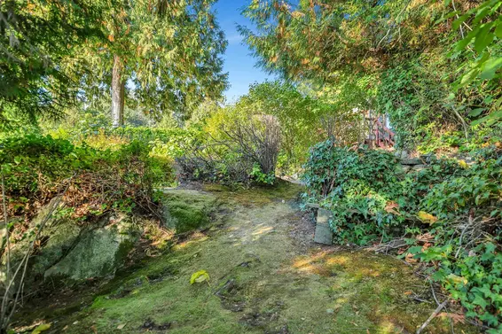 4573 Strathcona Road, North Vancouver For Sale - image 11