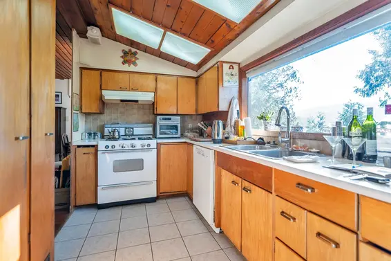 4573 Strathcona Road, North Vancouver For Sale - image 17