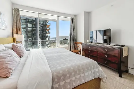 1006 112 East 13th Street, North Vancouver For Sale - image 17