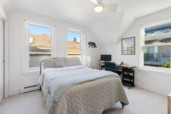 1 244 East 5th Street, North Vancouver For Sale - image 22