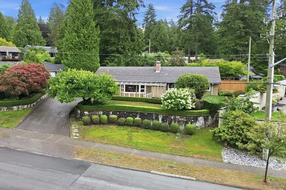 3250 Delbrook Avenue, North Vancouver