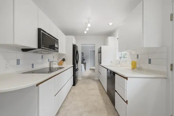 3250 Delbrook Avenue, North Vancouver For Sale - image 13