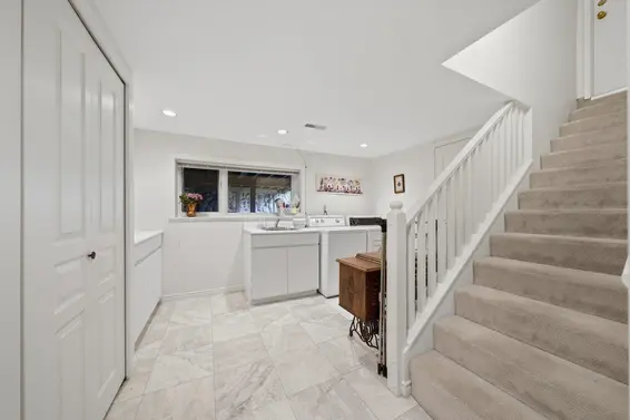 3250 Delbrook Avenue, North Vancouver For Sale - image 27