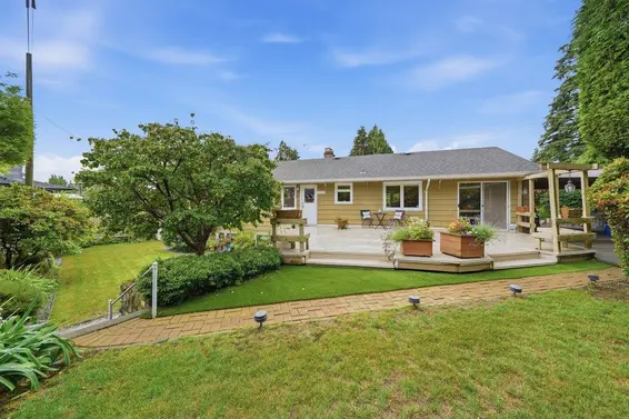 3250 Delbrook Avenue, North Vancouver For Sale - image 29