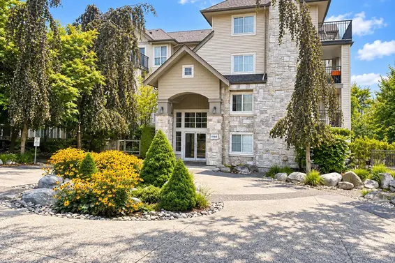 310 1150 East 29th Street, North Vancouver For Sale - image 2