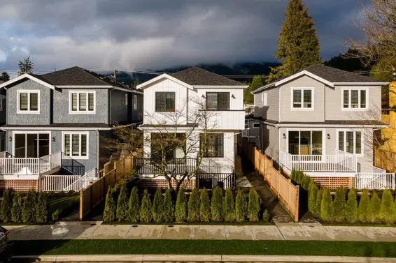 340 East 17th Street, North Vancouver