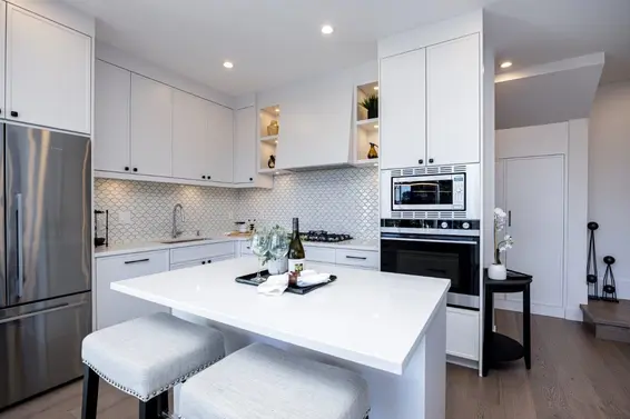 340 East 17th Street, North Vancouver For Sale - image 3