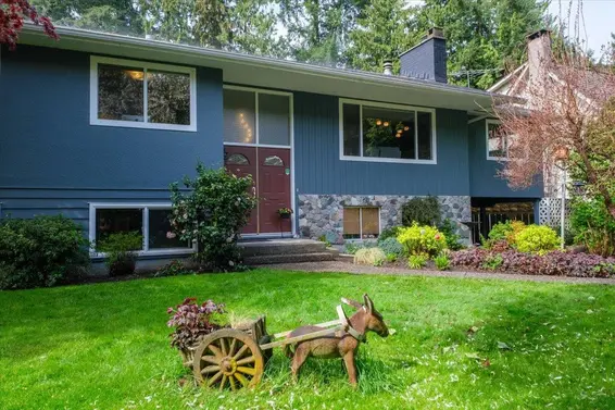 2235 Whitman Avenue, North Vancouver