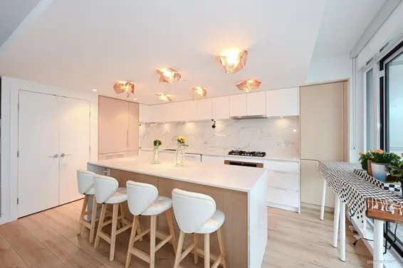 606 1500 Fern Street, North Vancouver For Sale - image 7