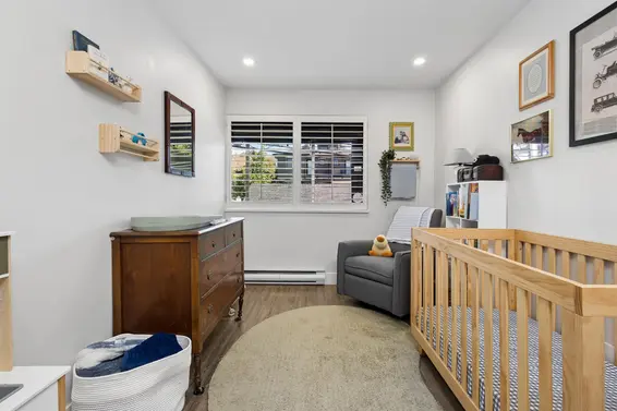 3 270 East 3rd Street, North Vancouver For Sale - image 12