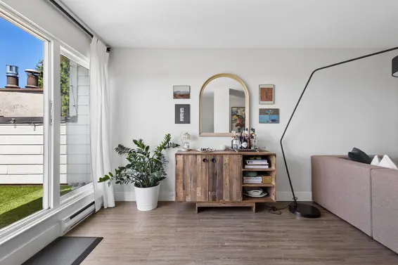 3 270 East 3rd Street, North Vancouver For Sale - image 15
