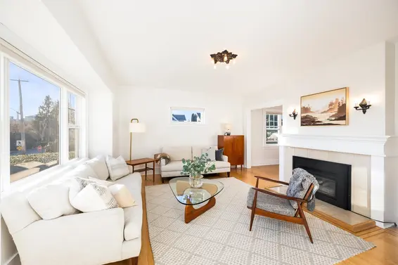 404 East 15th Street, North Vancouver For Sale - image 15