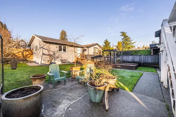 404 East 15th Street, North Vancouver For Sale - image 35