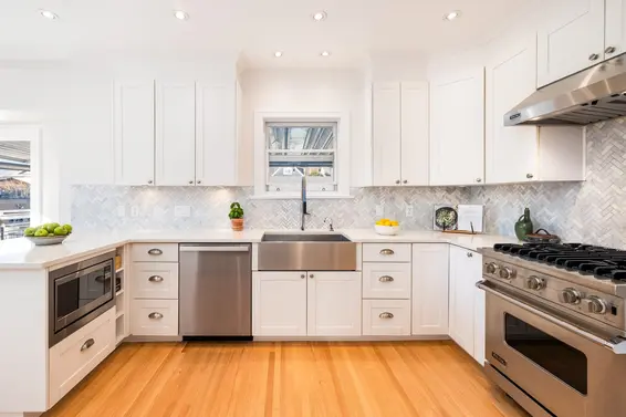 404 East 15th Street, North Vancouver For Sale - image 7