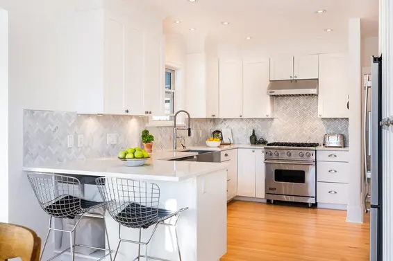 404 East 15th Street, North Vancouver For Sale - image 8