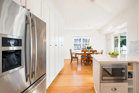 404 East 15th Street, North Vancouver For Sale - image 9