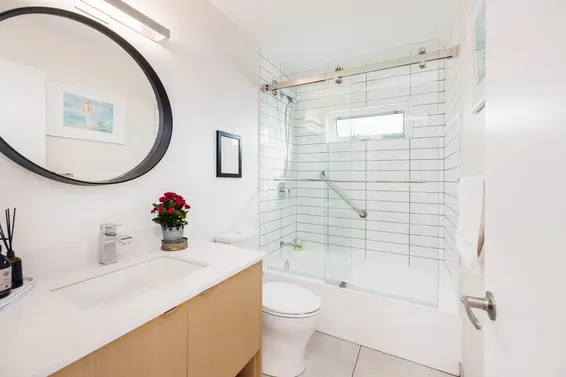 4772 Meadfeild Court, West Vancouver For Sale - image 14