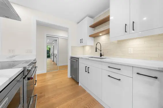 911 555 West 28th Street, North Vancouver For Sale - image 11