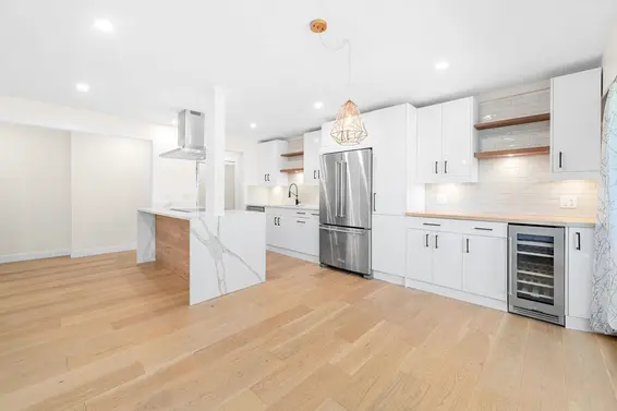 911 555 West 28th Street, North Vancouver For Sale - image 7