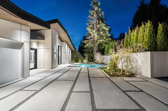 535 Craigmohr Drive, West Vancouver For Sale - image 2