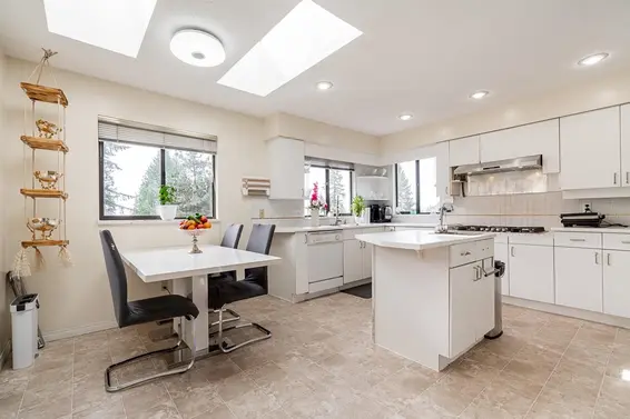 2940 Dresden Way, North Vancouver For Sale - image 13
