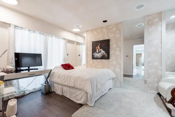 2940 Dresden Way, North Vancouver For Sale - image 23