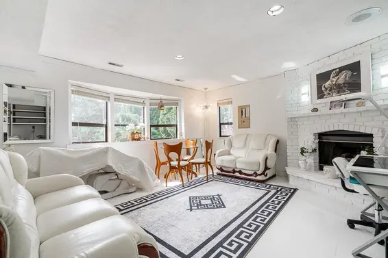 2940 Dresden Way, North Vancouver For Sale - image 27