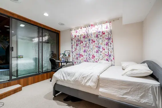 2940 Dresden Way, North Vancouver For Sale - image 31