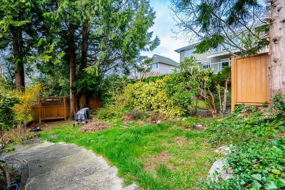 2940 Dresden Way, North Vancouver For Sale - image 34