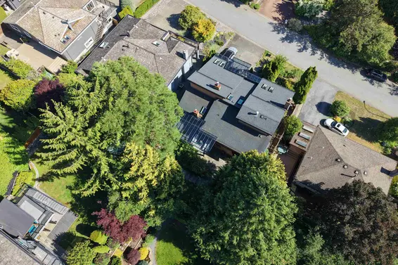 2940 Dresden Way, North Vancouver For Sale - image 39