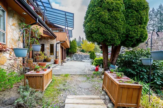 2940 Dresden Way, North Vancouver For Sale - image 5