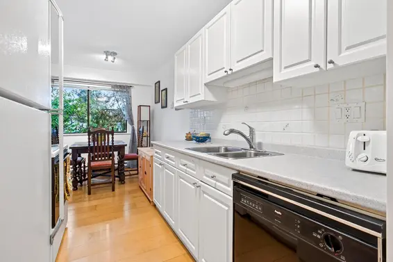 303 1721 St. Georges Avenue, North Vancouver For Sale - image 18