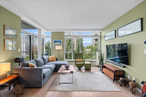 308 135 West 2nd Street, North Vancouver For Sale - image 3