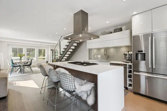 2108 Berkley Avenue, North Vancouver For Sale - image 3