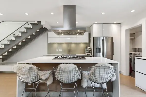 2108 Berkley Avenue, North Vancouver For Sale - image 5