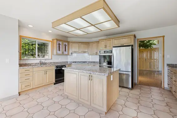 2545 Palmerston Avenue, West Vancouver For Sale - image 10